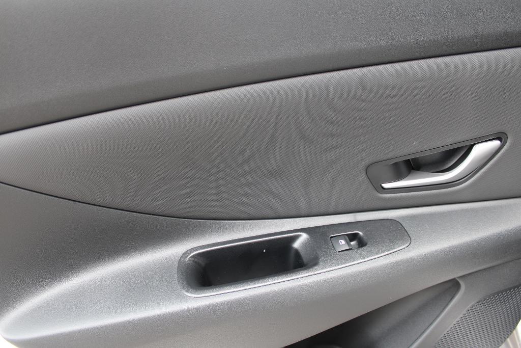 new 2025 Hyundai Elantra car, priced at $26,053