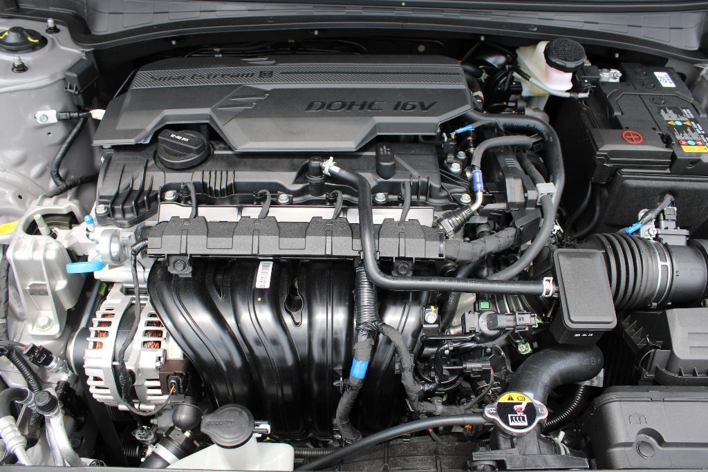 new 2025 Hyundai Elantra car, priced at $26,053
