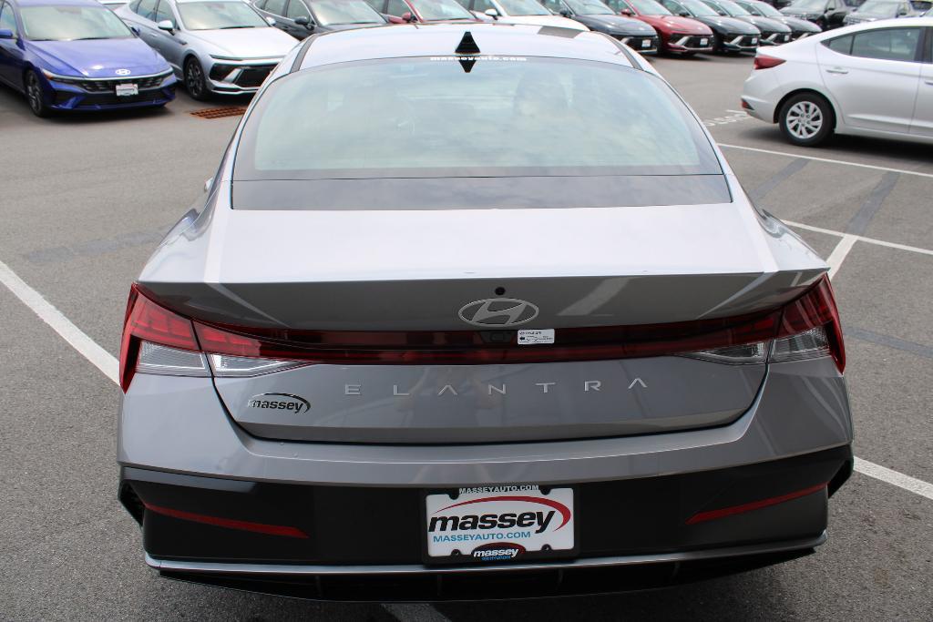 new 2025 Hyundai Elantra car, priced at $26,053