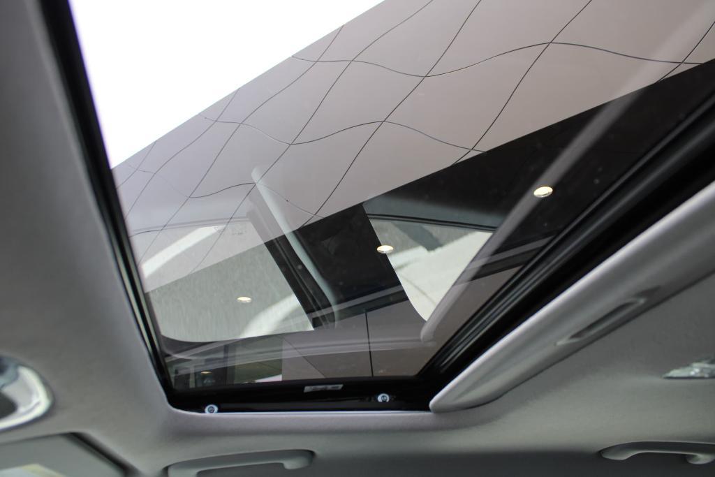 new 2025 Hyundai Elantra car, priced at $26,053
