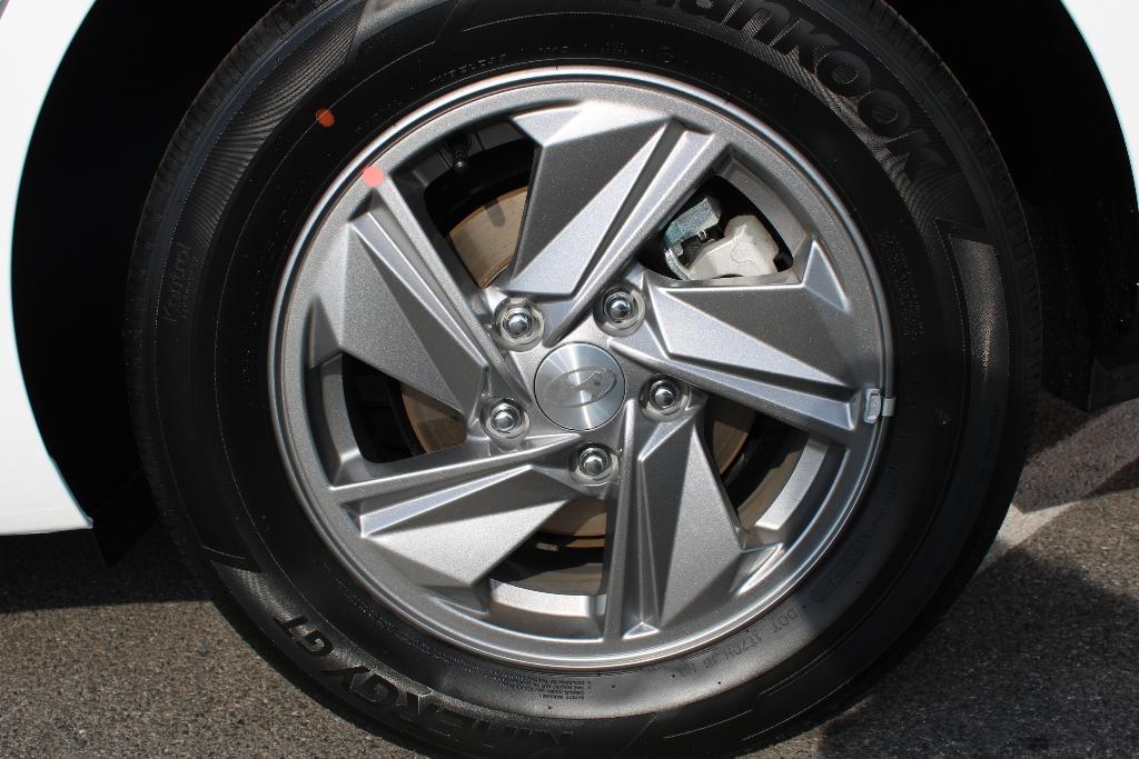 new 2025 Hyundai Elantra car, priced at $22,595