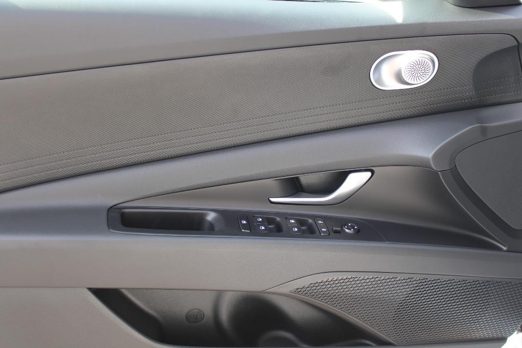 new 2025 Hyundai Elantra car, priced at $22,595