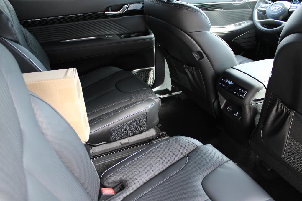 new 2025 Hyundai Palisade car, priced at $53,056