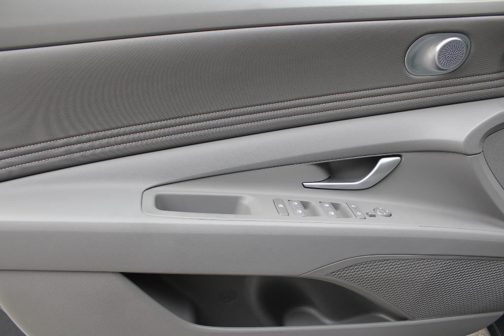 new 2025 Hyundai Elantra car, priced at $23,214