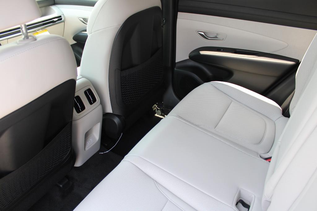 new 2025 Hyundai TUCSON Hybrid car, priced at $38,308