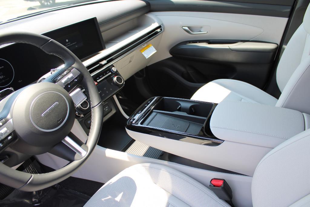 new 2025 Hyundai TUCSON Hybrid car, priced at $38,308