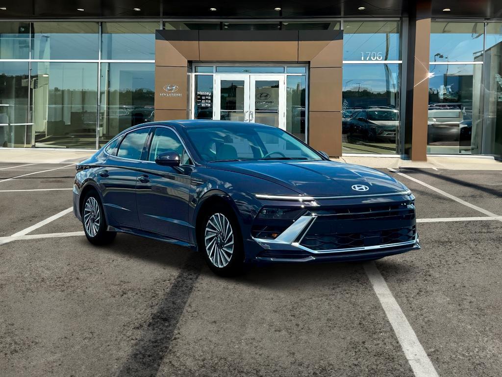 new 2025 Hyundai Sonata Hybrid car, priced at $30,824