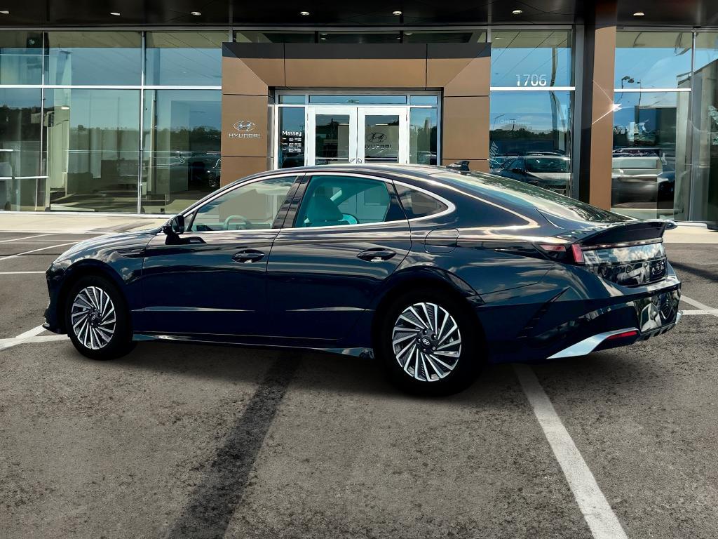 new 2025 Hyundai Sonata Hybrid car, priced at $30,824