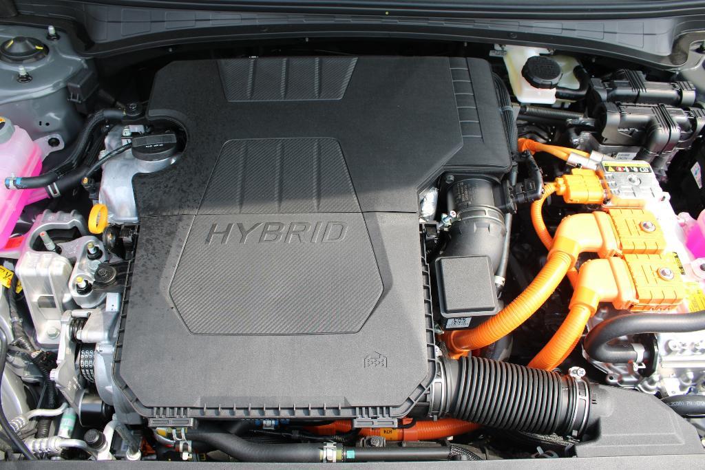 new 2025 Hyundai ELANTRA HEV car, priced at $26,026