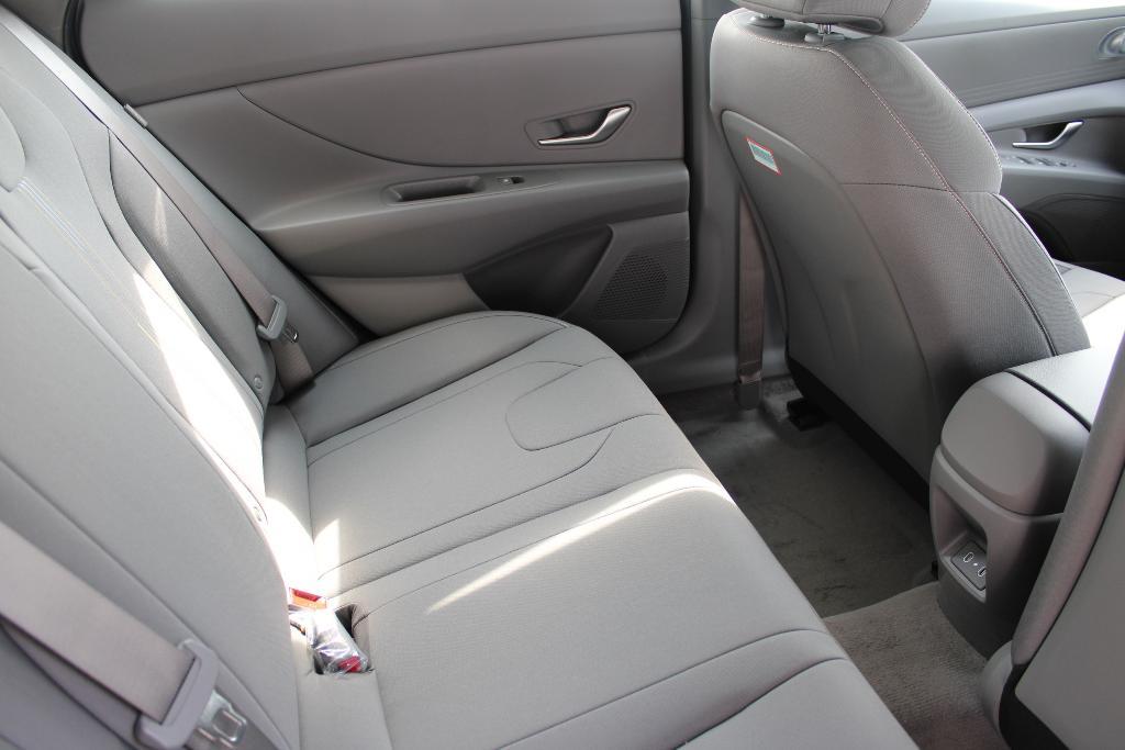new 2025 Hyundai ELANTRA HEV car, priced at $26,026