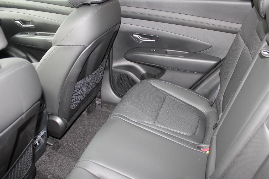 new 2025 Hyundai TUCSON Hybrid car, priced at $36,381