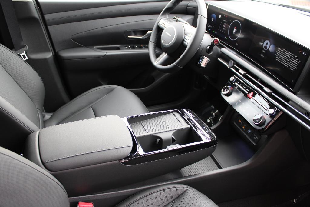 new 2025 Hyundai TUCSON Hybrid car, priced at $36,381