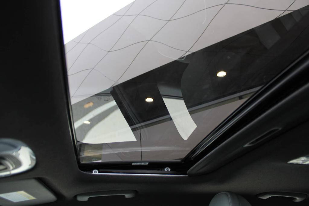 new 2025 Hyundai ELANTRA HEV car, priced at $29,963