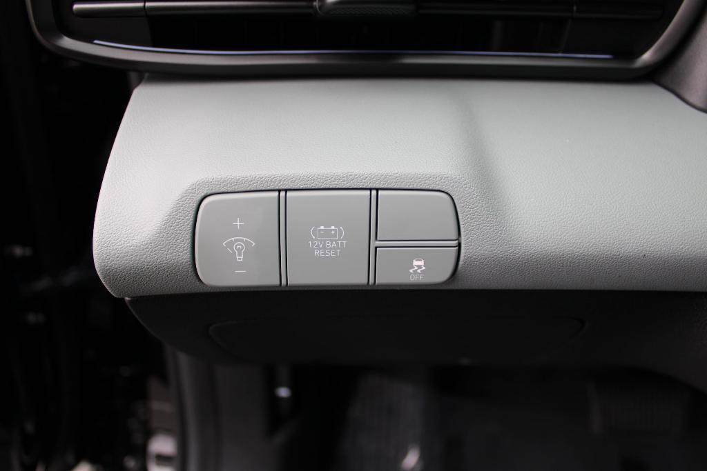new 2025 Hyundai ELANTRA HEV car, priced at $29,963