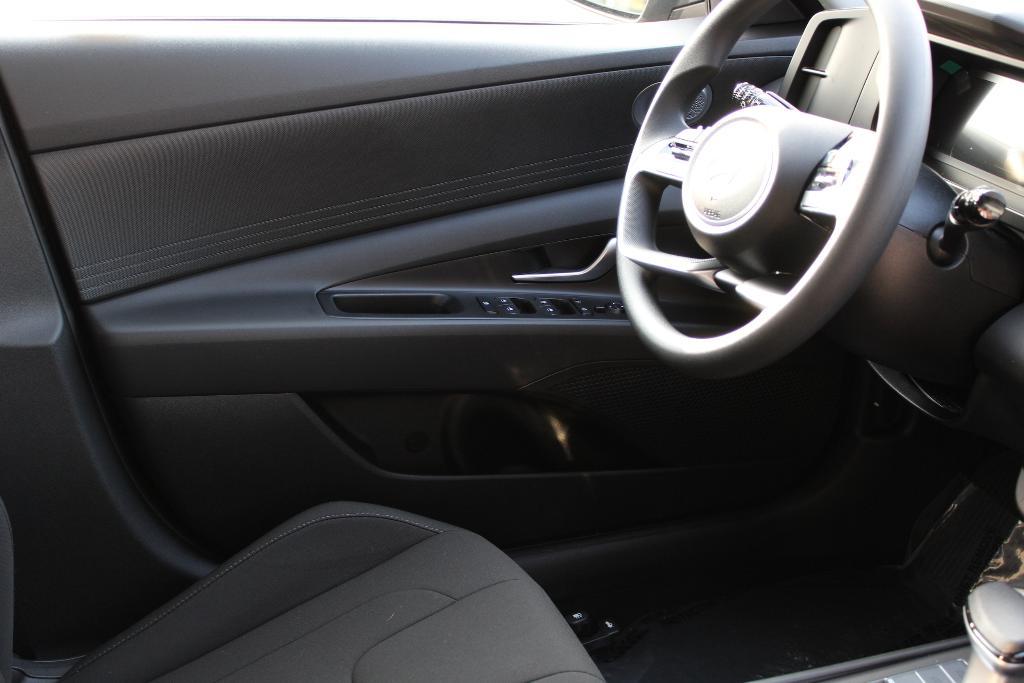 new 2025 Hyundai ELANTRA HEV car, priced at $25,603