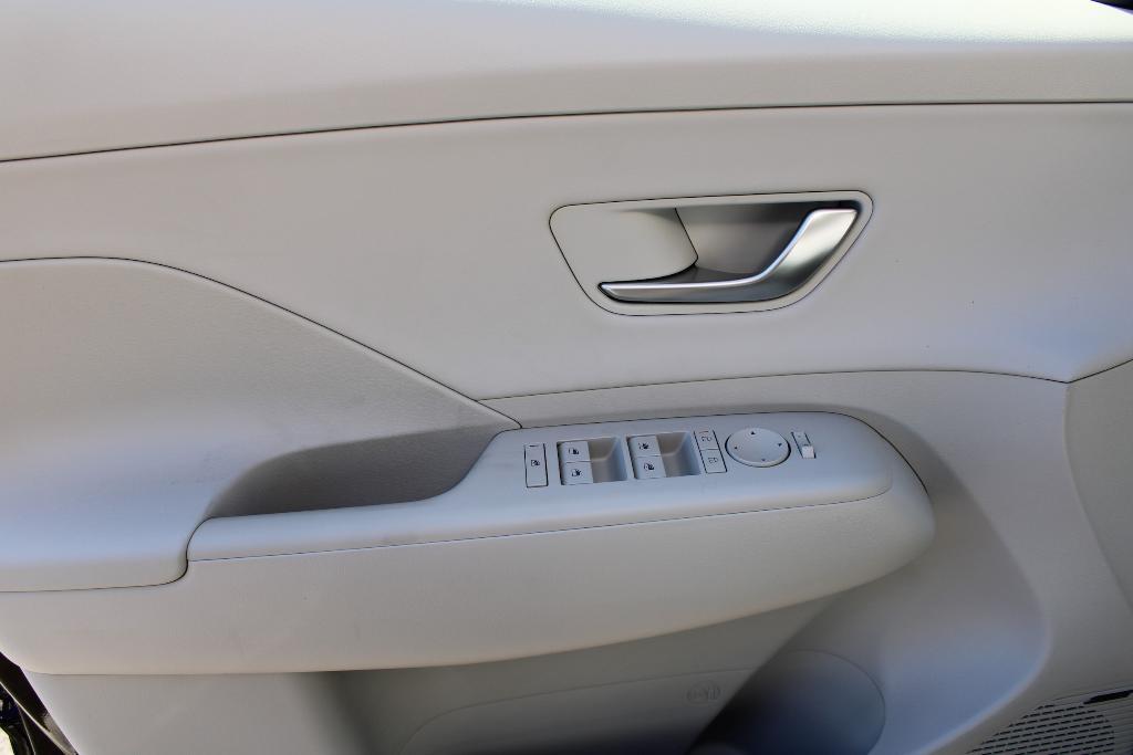 new 2025 Hyundai Kona car, priced at $33,944
