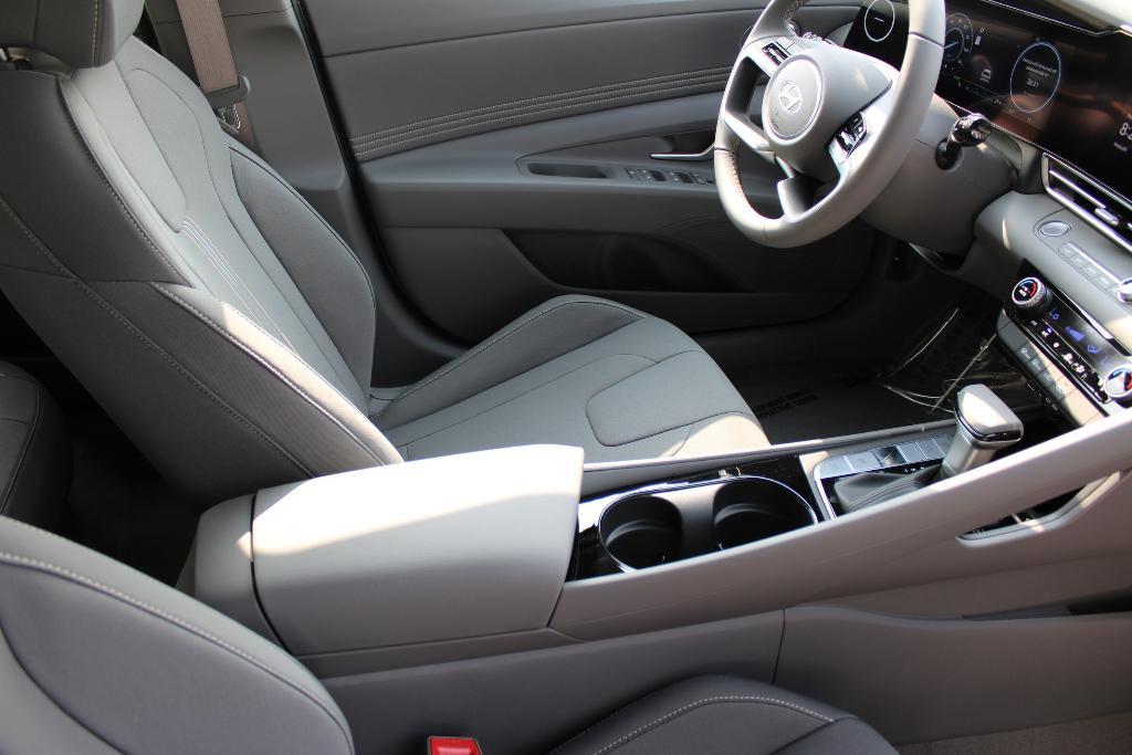 new 2025 Hyundai ELANTRA HEV car, priced at $27,956