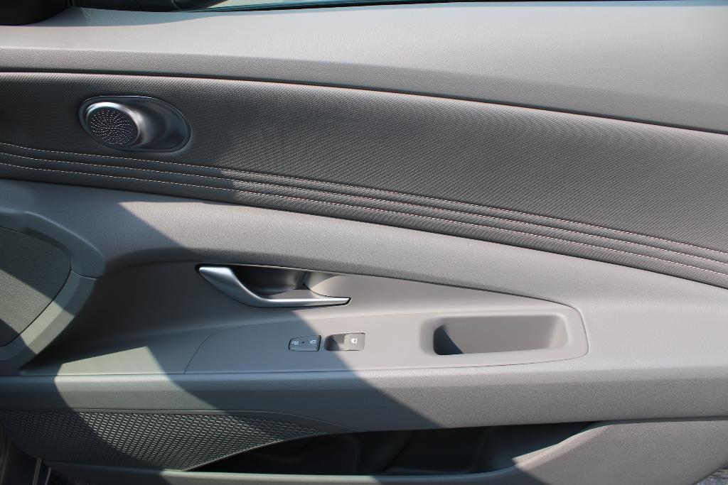 new 2025 Hyundai ELANTRA HEV car, priced at $27,956