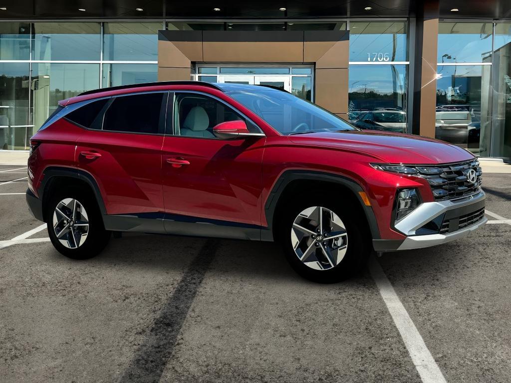 new 2025 Hyundai TUCSON Hybrid car, priced at $36,881