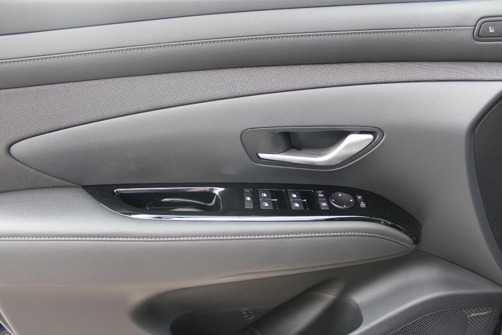 new 2025 Hyundai TUCSON Hybrid car, priced at $40,791