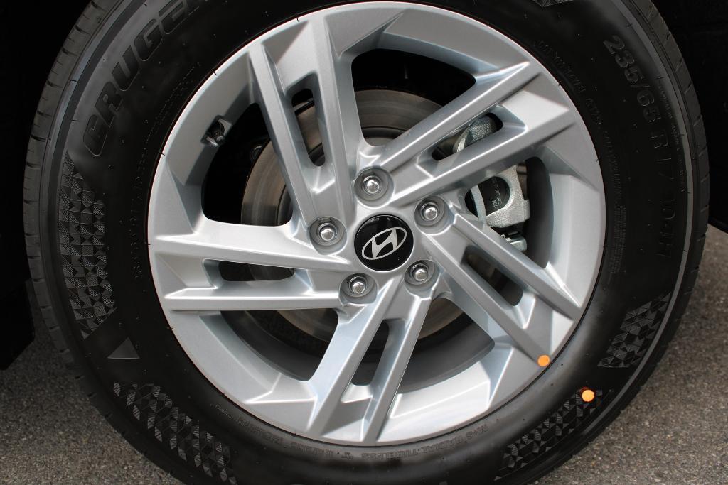 new 2026 Hyundai Tucson car, priced at $29,984