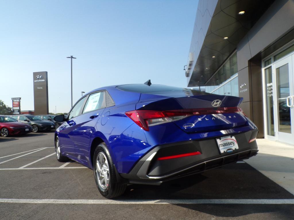 new 2025 Hyundai Elantra car, priced at $23,227