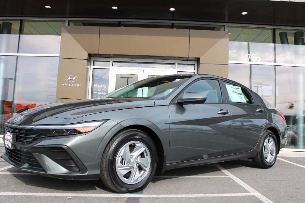 new 2025 Hyundai Elantra car, priced at $22,015