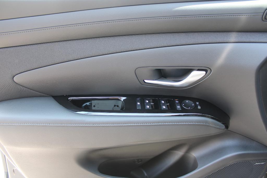 new 2025 Hyundai Tucson car, priced at $38,389