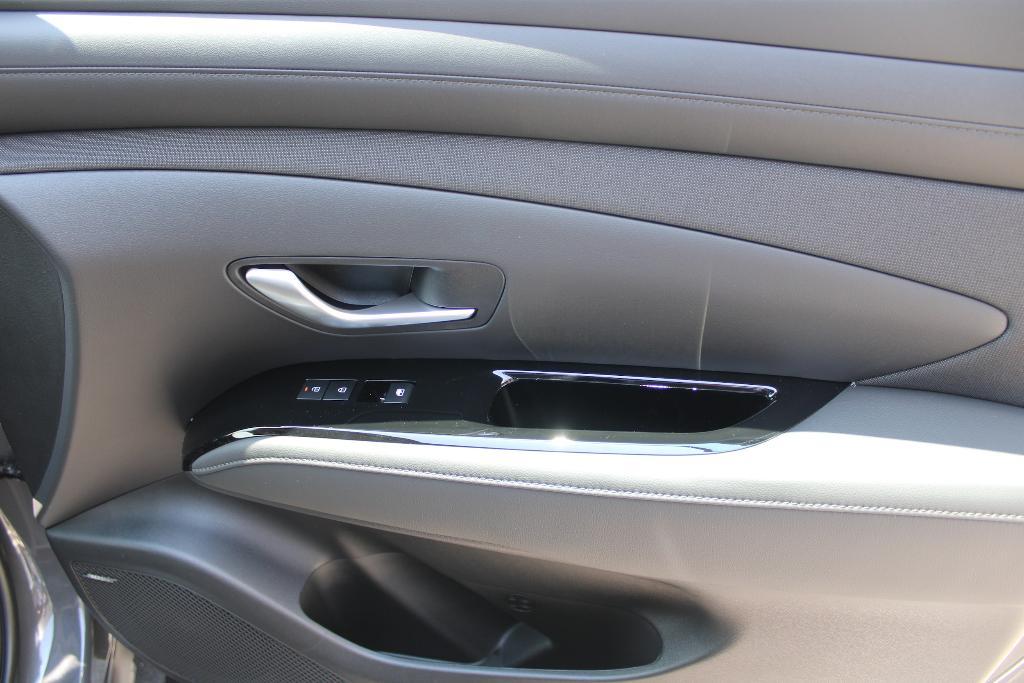 new 2025 Hyundai Tucson car, priced at $38,389