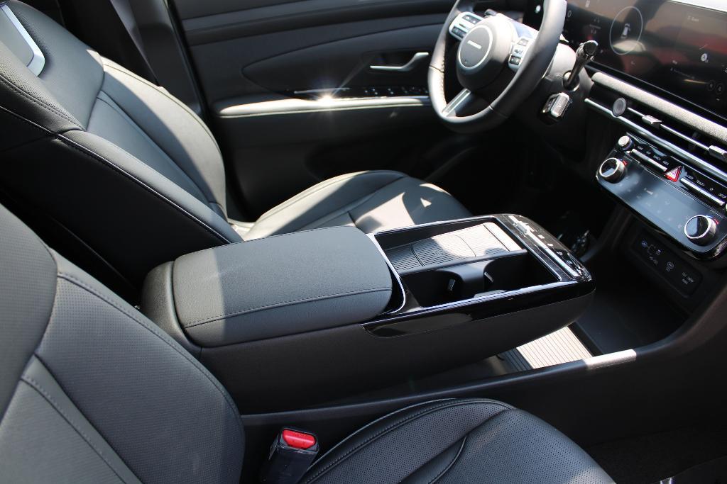 new 2025 Hyundai Tucson car, priced at $38,389