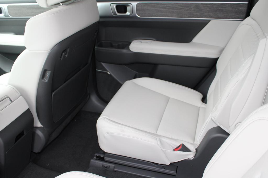 new 2025 Hyundai Santa Fe car, priced at $48,088