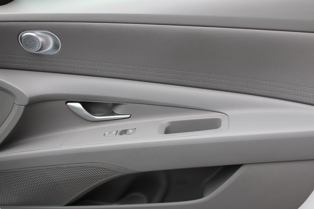 new 2025 Hyundai Elantra car, priced at $22,640