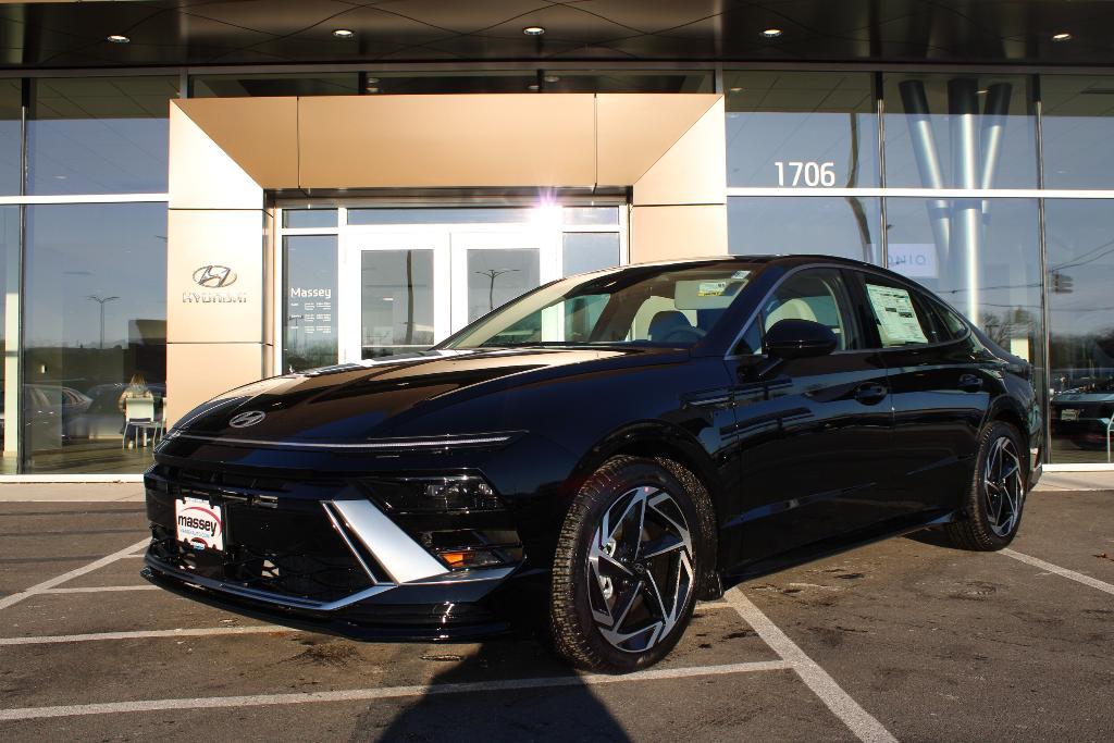 new 2025 Hyundai Sonata car, priced at $31,511