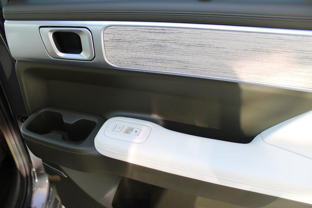 new 2025 Hyundai Santa Fe car, priced at $48,068