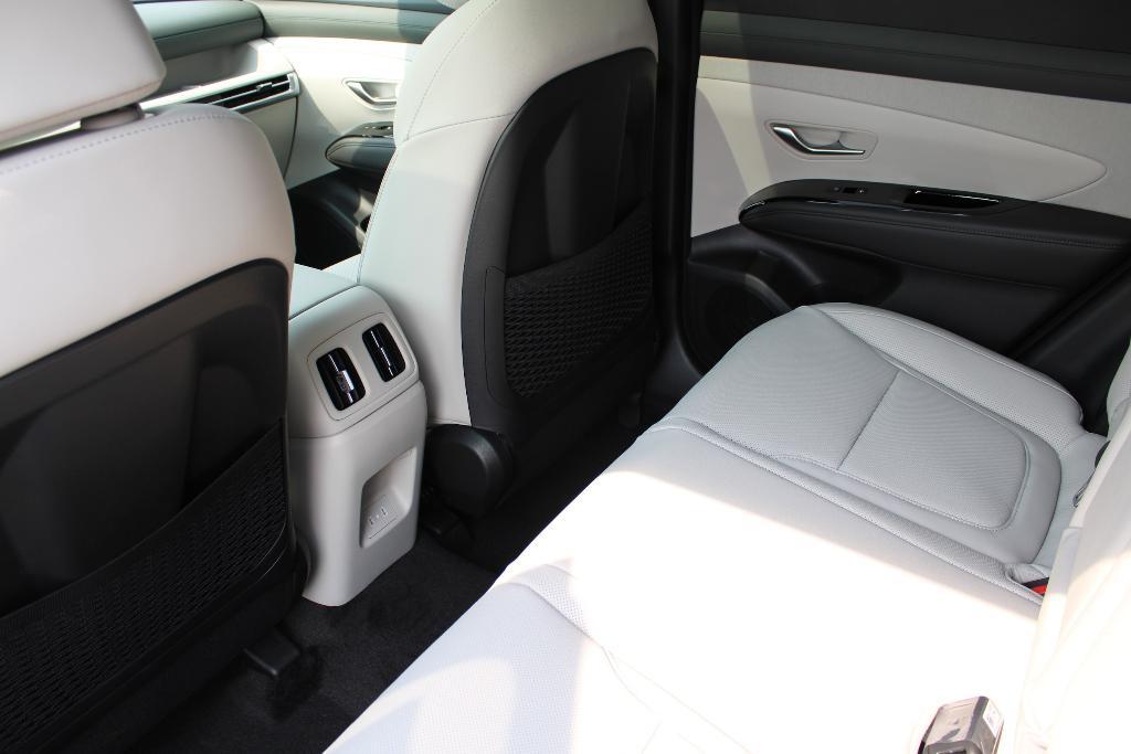 new 2025 Hyundai TUCSON Hybrid car, priced at $40,851