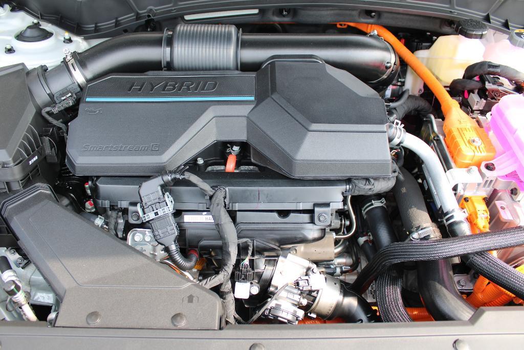 new 2025 Hyundai TUCSON Hybrid car, priced at $40,851