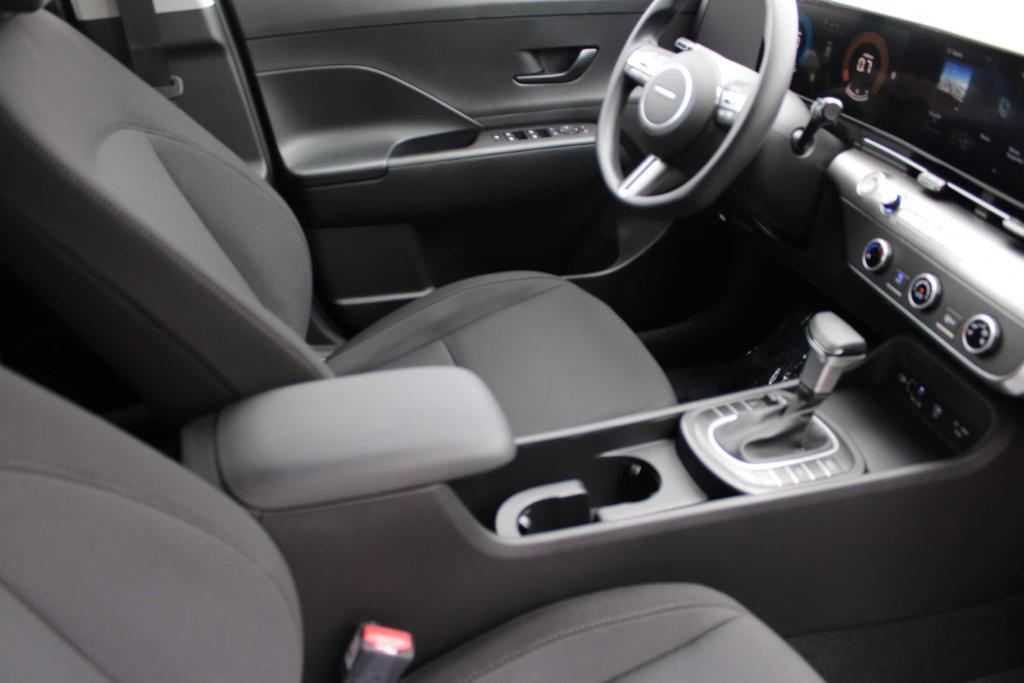 new 2025 Hyundai Kona car, priced at $27,132