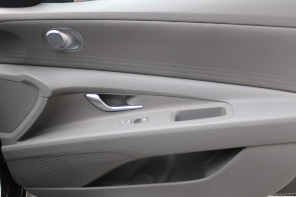 new 2025 Hyundai Elantra car, priced at $21,815