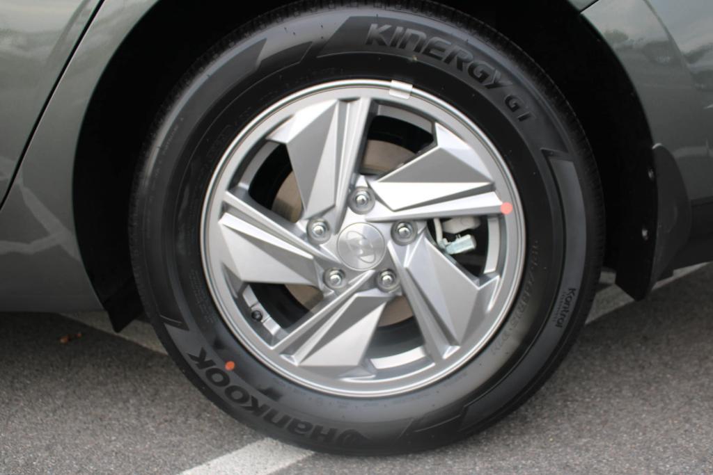 new 2025 Hyundai Elantra car, priced at $21,815