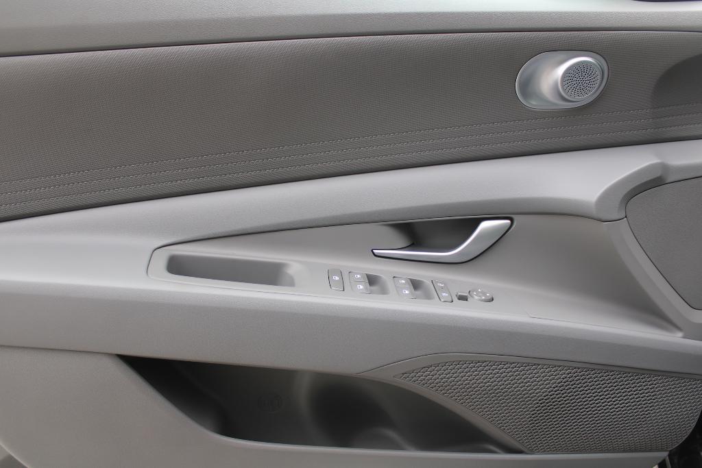 new 2025 Hyundai Elantra car, priced at $21,815