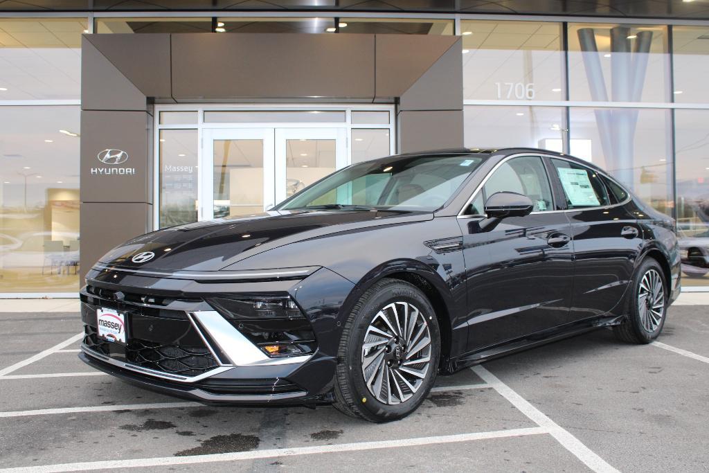 new 2025 Hyundai Sonata Hybrid car, priced at $37,950