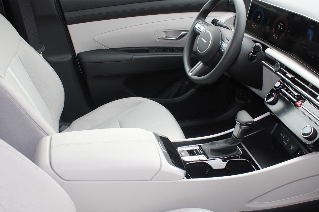 new 2026 Hyundai Tucson car, priced at $32,920