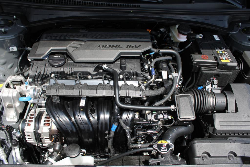 new 2025 Hyundai Elantra car, priced at $23,344