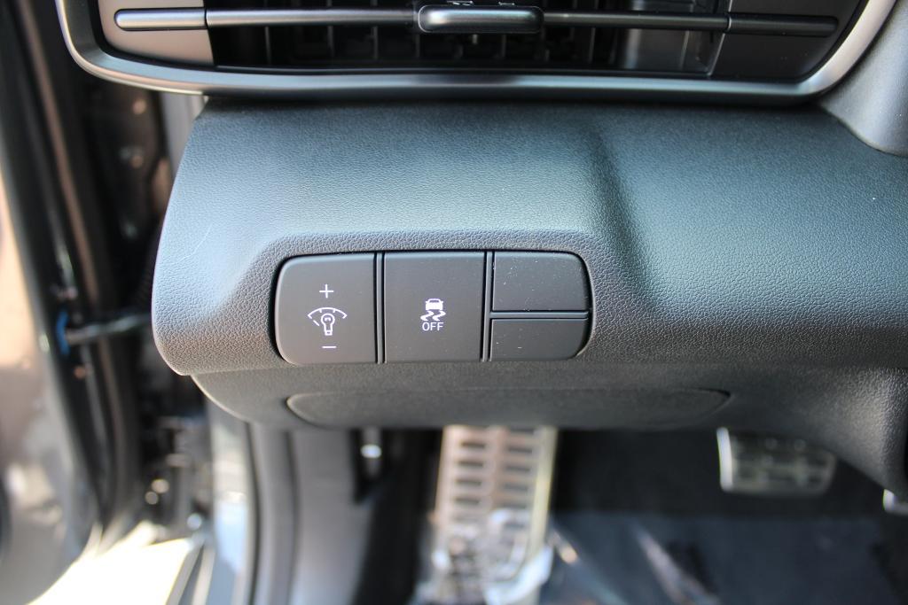 new 2025 Hyundai Elantra car, priced at $23,344