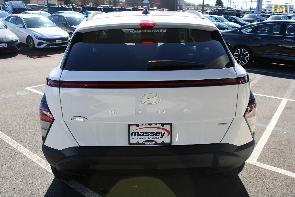 new 2025 Hyundai Kona car, priced at $28,736