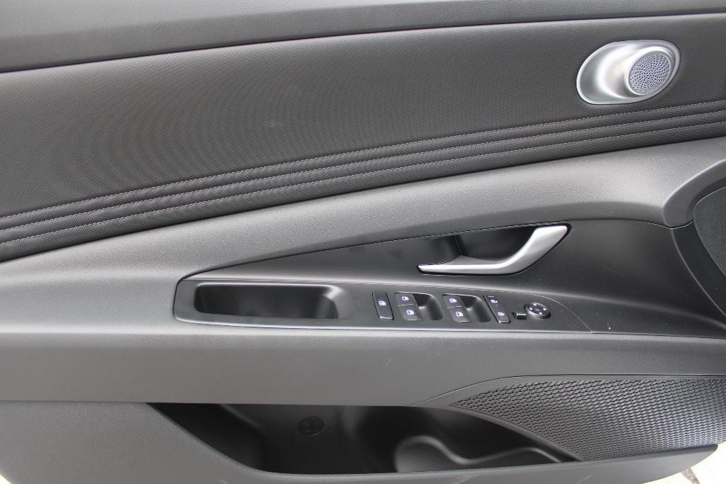 new 2025 Hyundai Elantra car, priced at $26,413