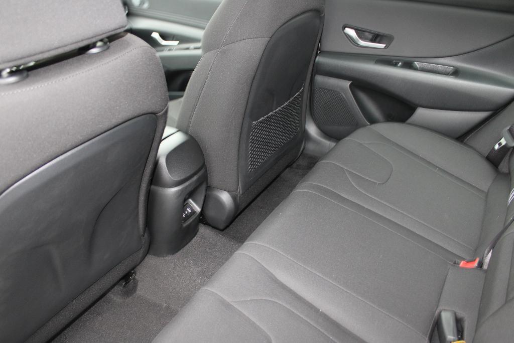 new 2025 Hyundai Elantra car, priced at $26,413
