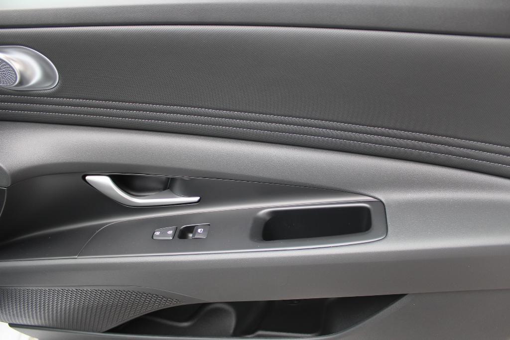 new 2025 Hyundai Elantra car, priced at $26,413