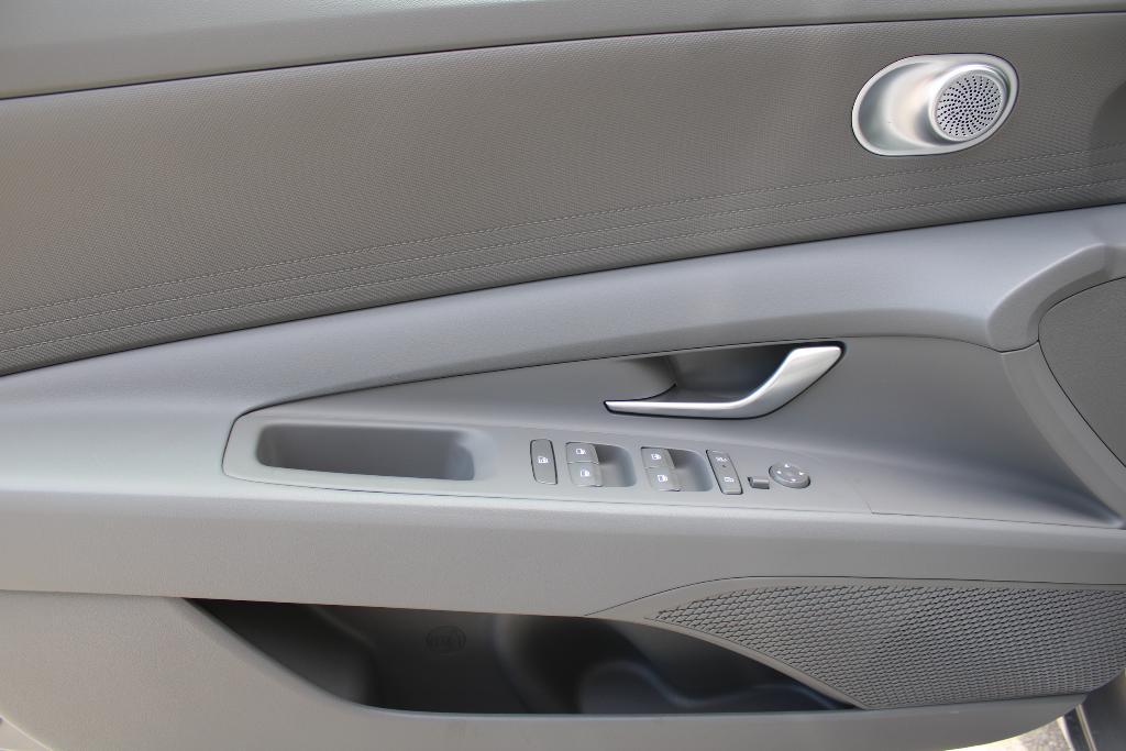 new 2025 Hyundai Elantra car, priced at $22,065
