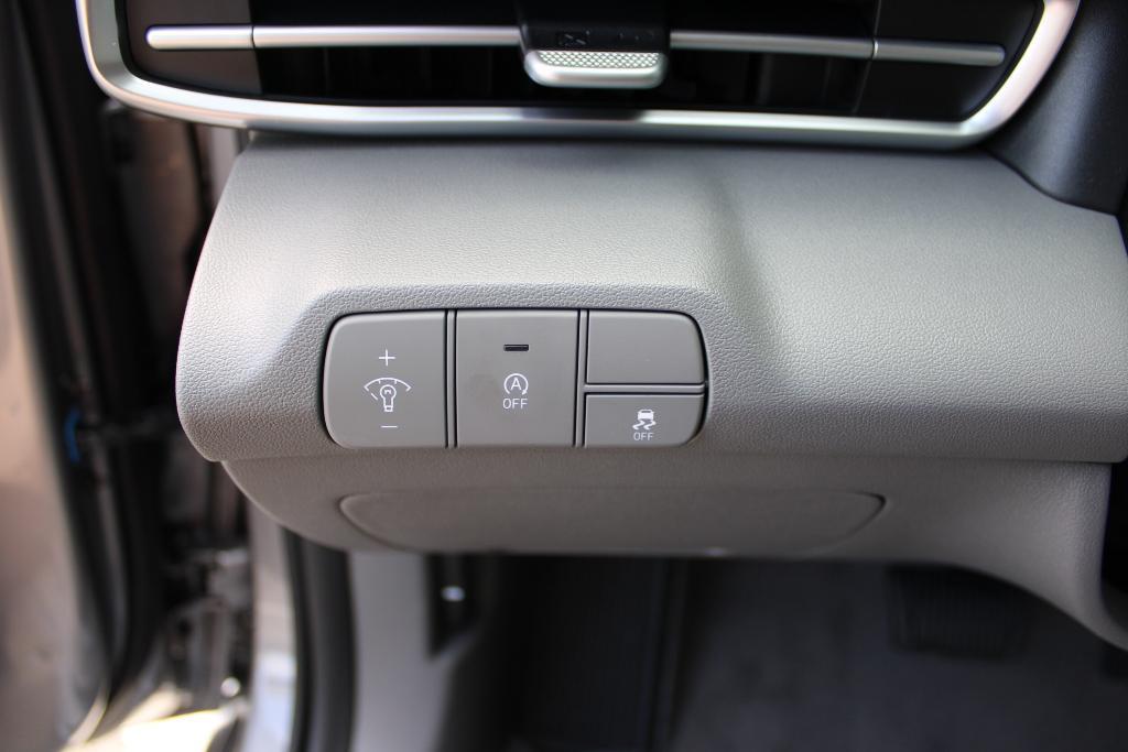 new 2025 Hyundai Elantra car, priced at $22,065